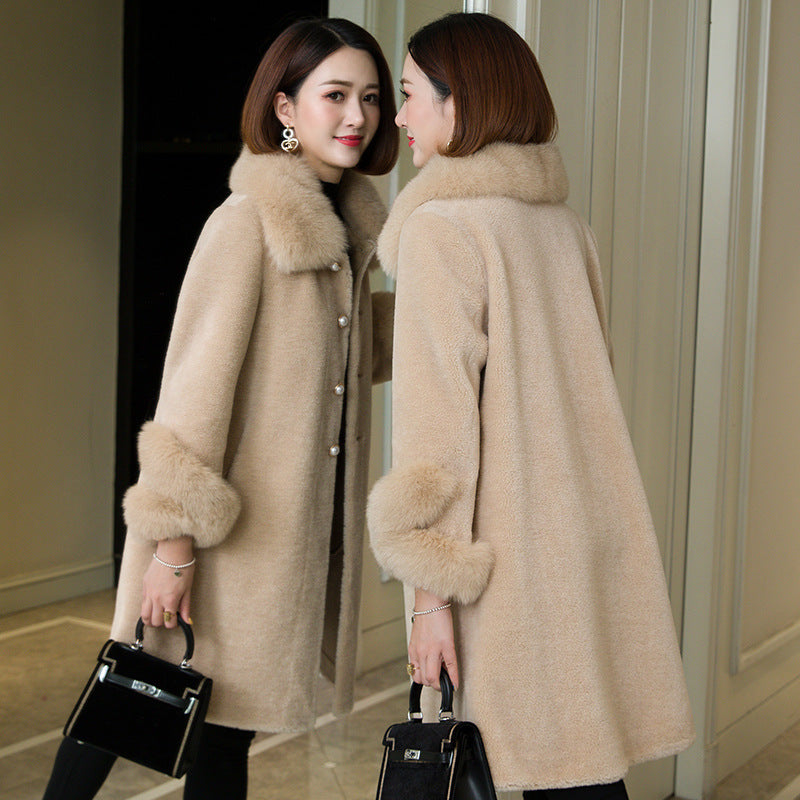 "Prato" Manteau femme mi long en laine avec colle et poignées en fourrure véritable