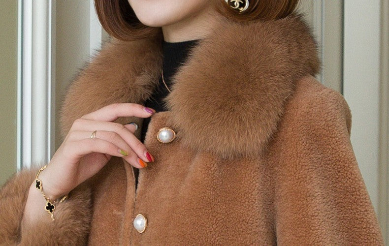 "Prato" Manteau femme mi long en laine avec colle et poignées en fourrure véritable
