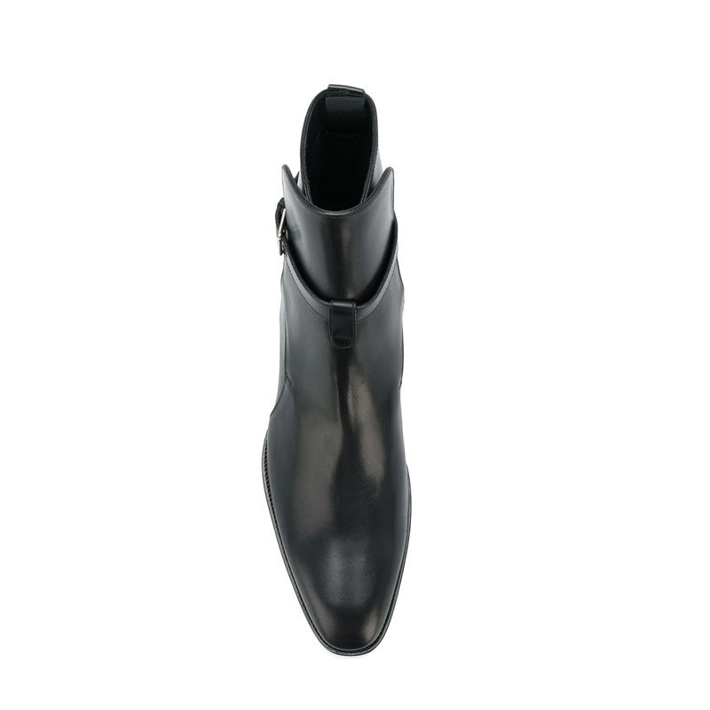 Bottes noir en cuir véritable lisse avec une bride de cheville et bout amande, vue frontale