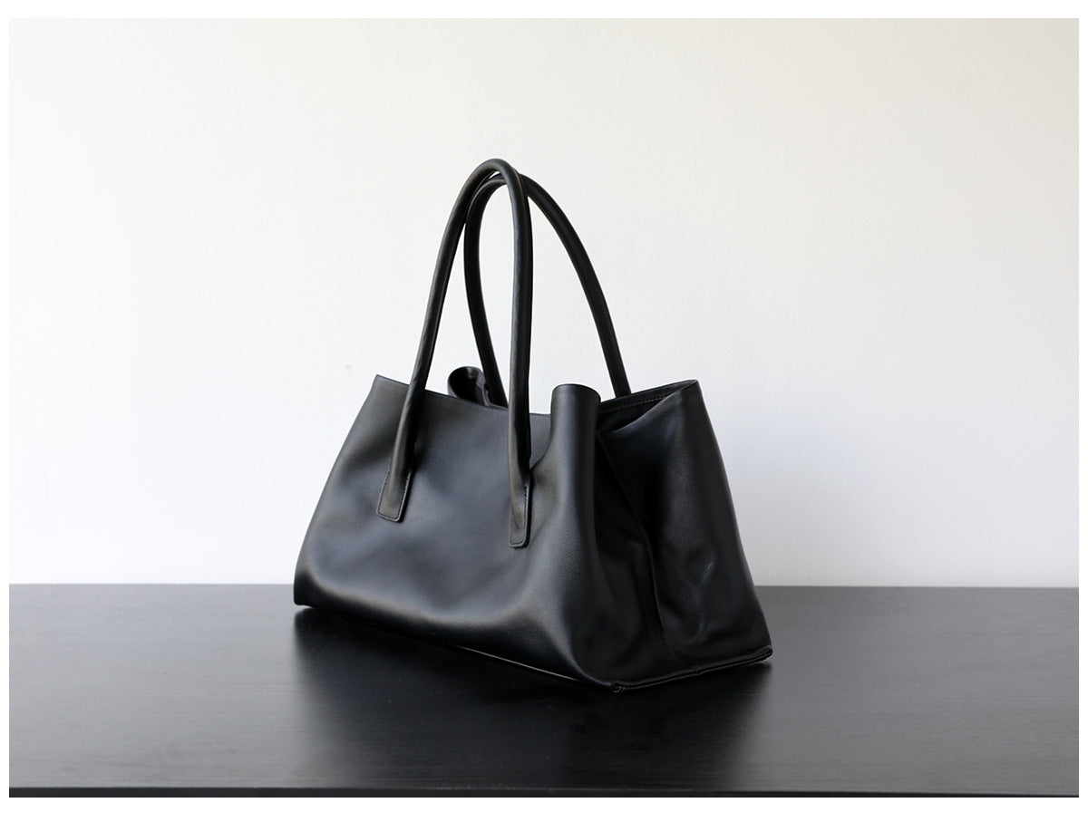 Sac cabas en cuir de vachette pleine fleur, grand sac à main pour femme, coloris noir – vue latéral