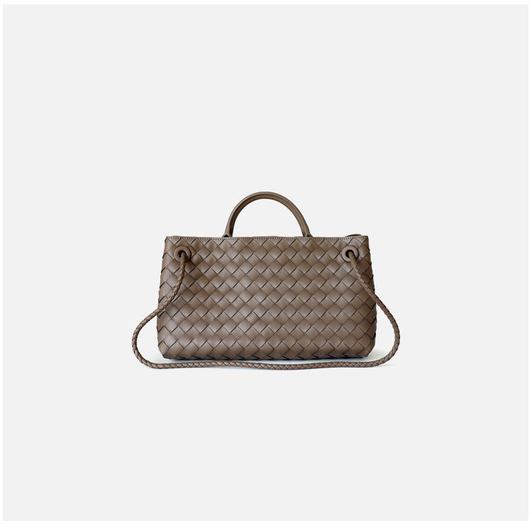 Sac cabas en cuir tressé pour femme, coloris brun foncé, vue de dos