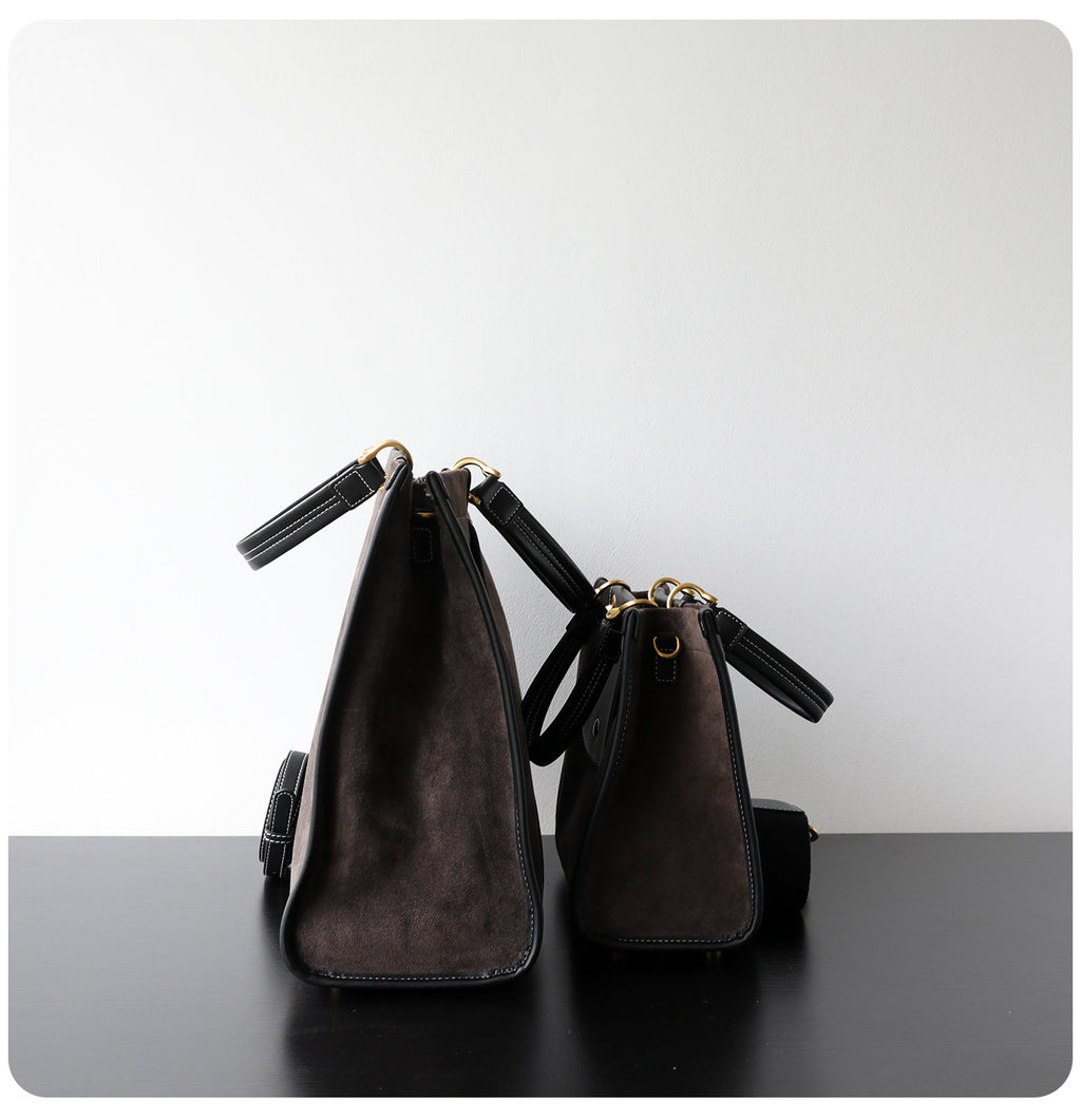 Sac cabas en daim femme, tailles petit et grand, tailles petit et grand, coloris noir,  vue latéral.
