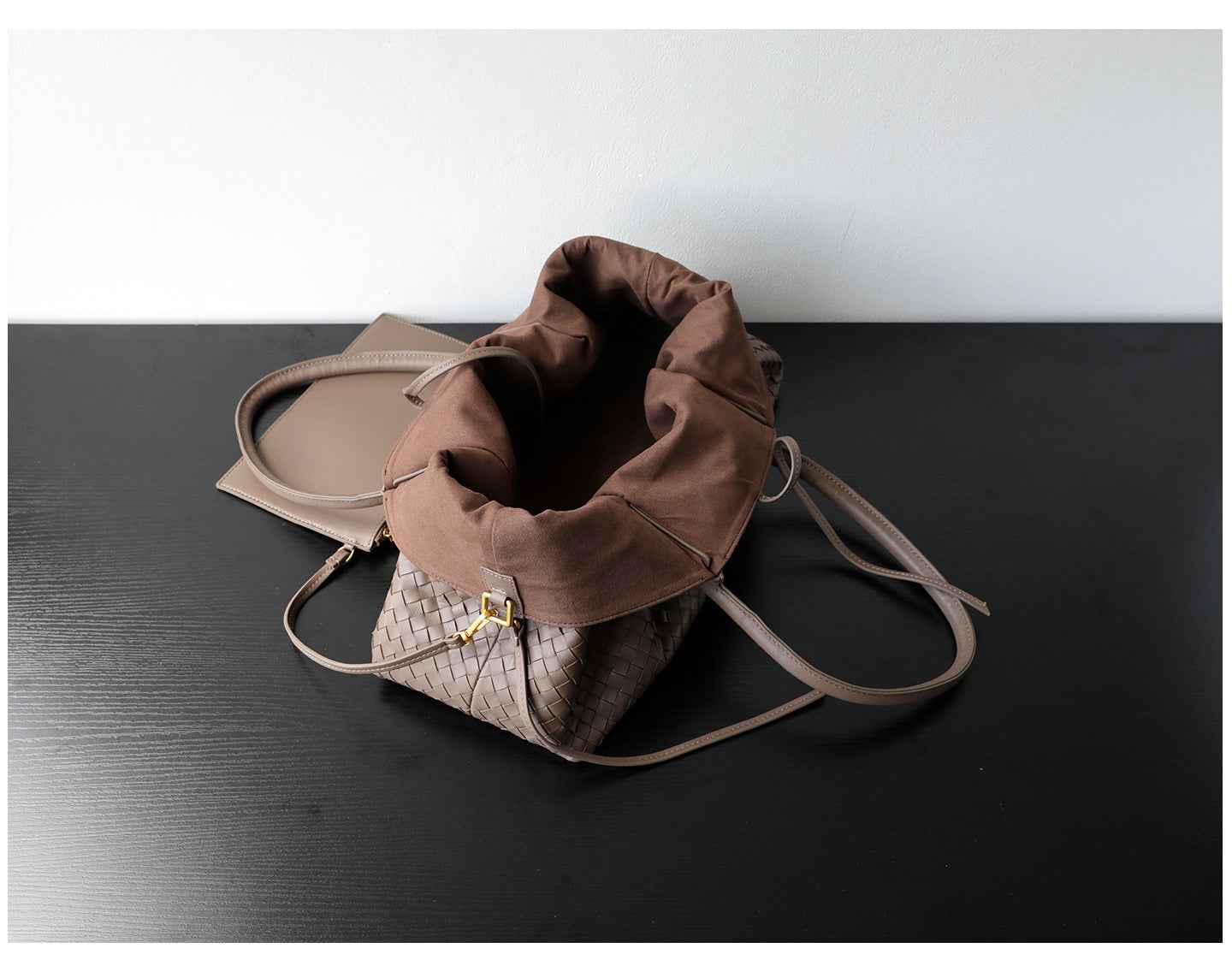 "Montefioralle" Sac fourre-tout en cuir tressé porté épaule
