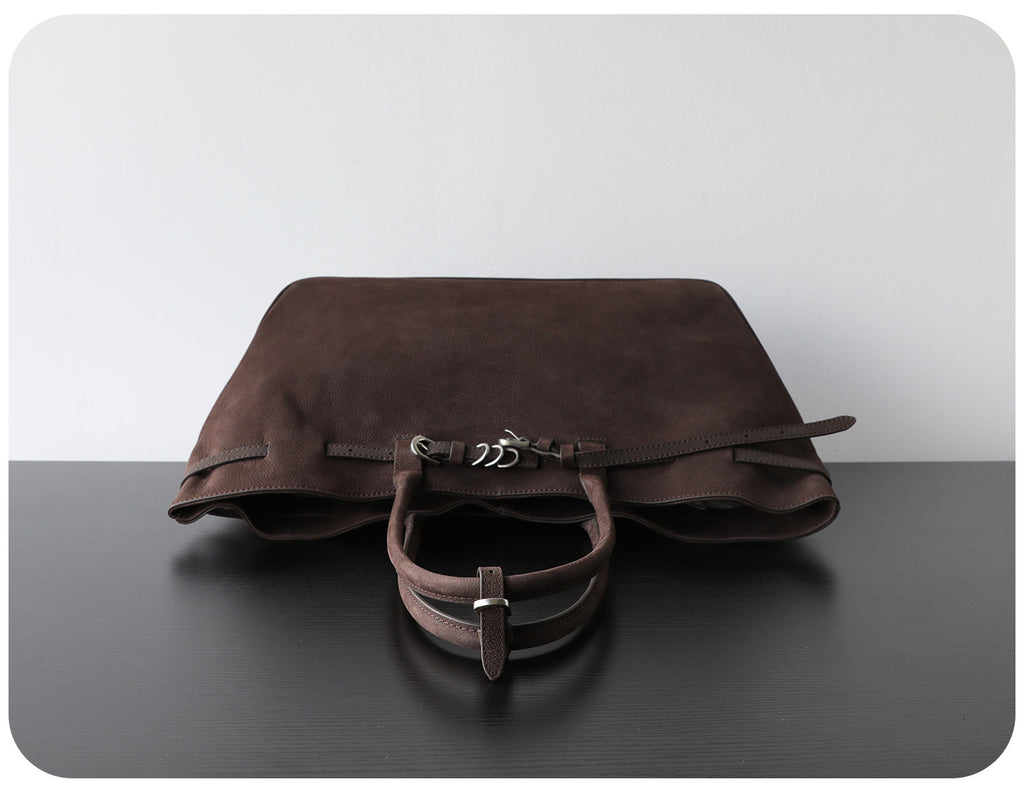 Sac cabas femme en daim, sac bandoulière brun foncé – vue de face