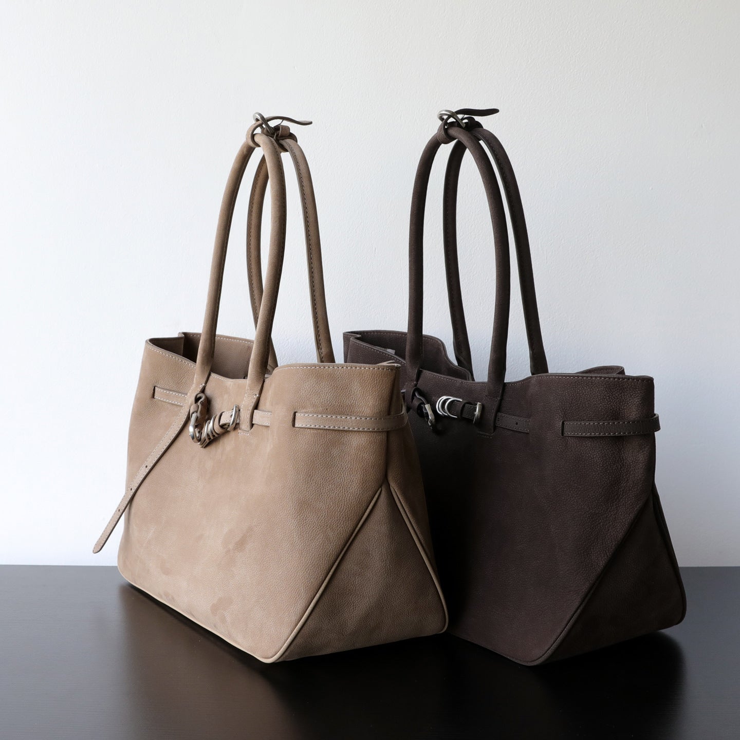 Sac cabas femme en daim, sac bandoulière champignon, brun foncé – vue frontale
