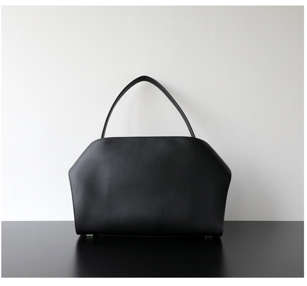 Sac cabas femme élégant, tote bag en coloris noir, vue de dos