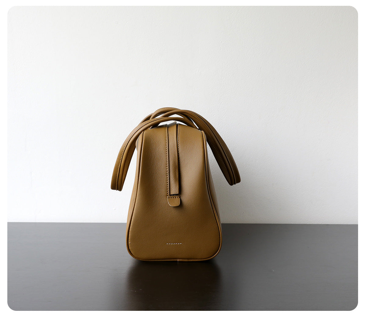 Sac fourre-tout femme cuir pleine fleur, sac vintage intemporel haut de gamme, coloris olive, vue latéral