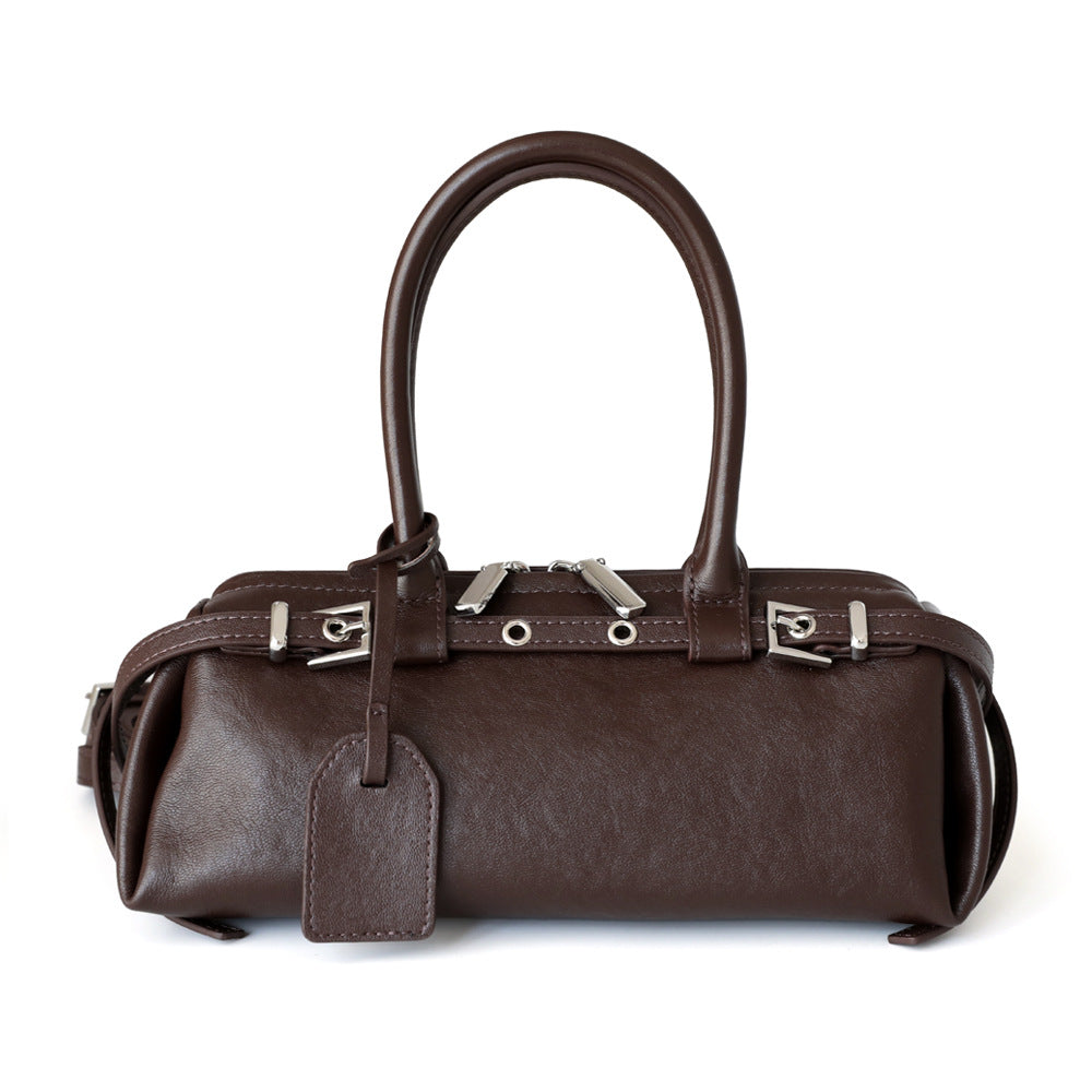 Sac à main femme en cuir de vachette tanné végétal – Sac baguette, coloris café, vue frontale