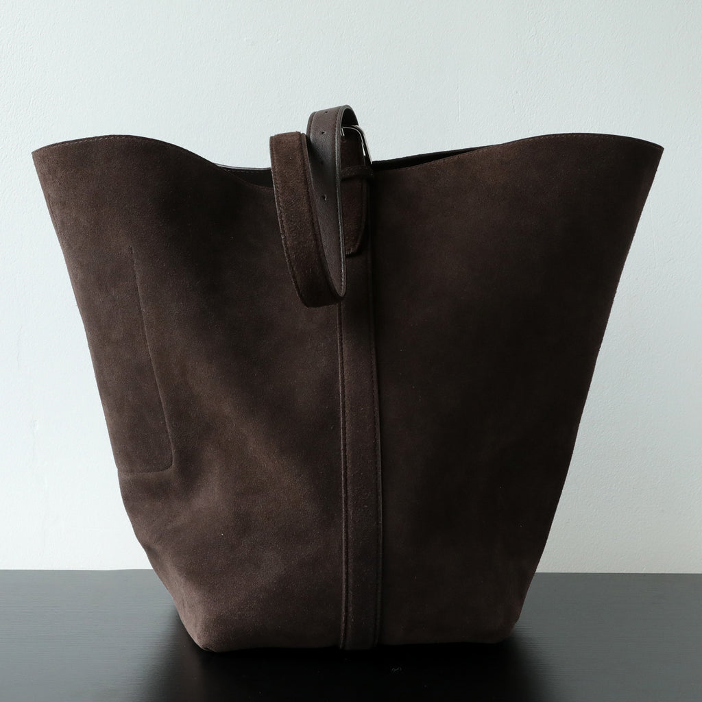 Sac seau en daim en cuir véritable pour femme, coloris café,  vue latéral.