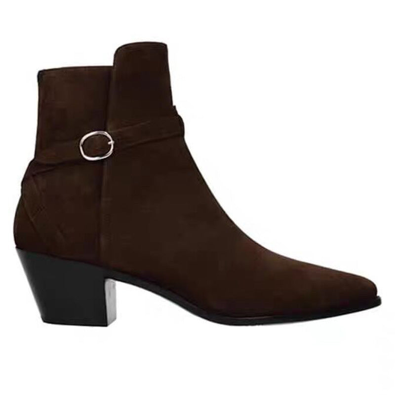  bottines zippées pour homme en cuir suède avec un bout amande talon carré, coloris brun, vue de coté
