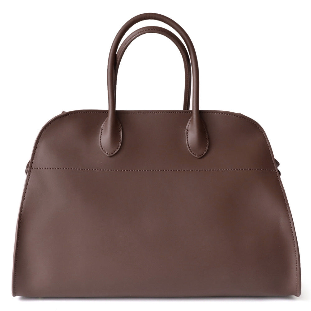 sac à main en cuir vachette, coloris brun foncé, vue frontale.